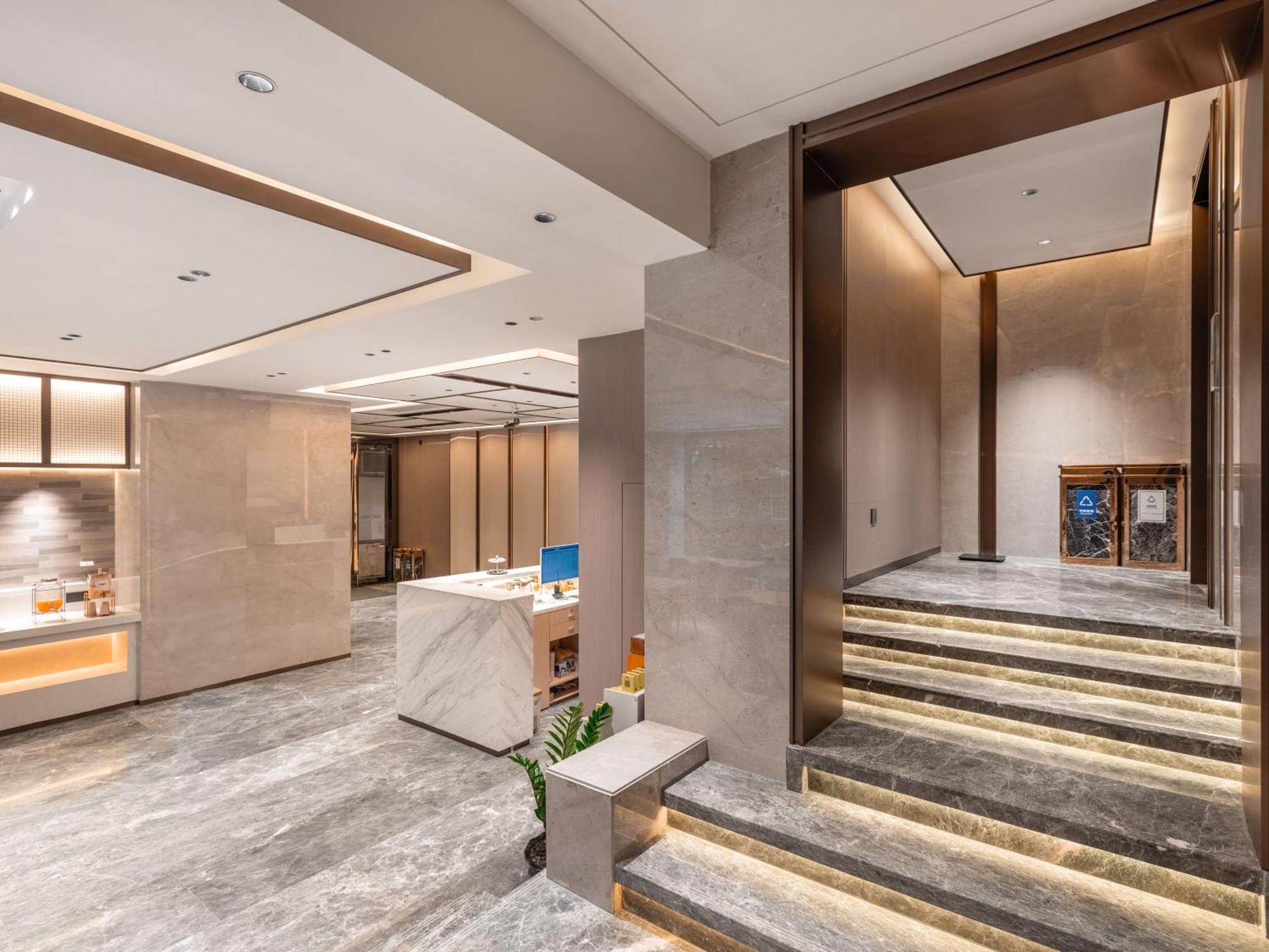 Lavande International Hotel Guangzhou Us Consulate General Guangzhou Grandview Plaza Branch - Free Shuttle Bus To Canton Fair Complex During Canton Fair Period & Free Vpn Internet Access Экстерьер фото