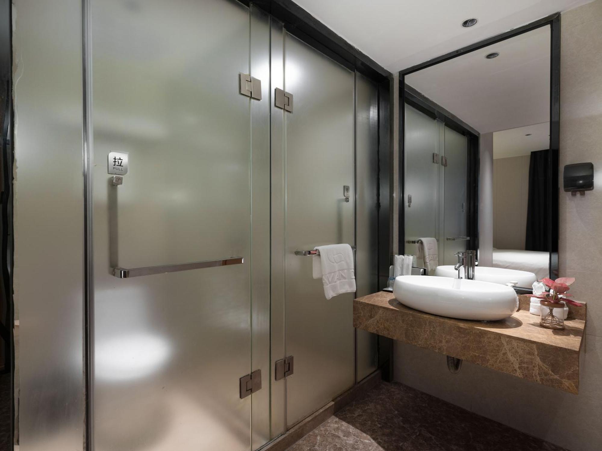 Lavande International Hotel Guangzhou Us Consulate General Guangzhou Grandview Plaza Branch - Free Shuttle Bus To Canton Fair Complex During Canton Fair Period & Free Vpn Internet Access Экстерьер фото